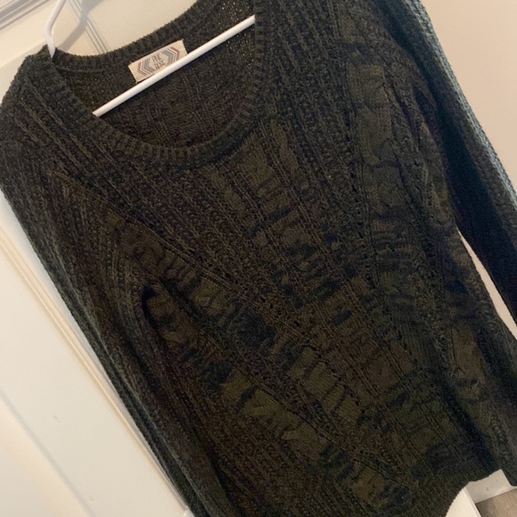 Sweater - Picture 3 of 3